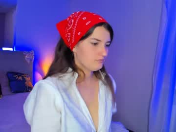 Stream thumbnail laura__leee