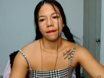 Stream thumbnail laura_macias