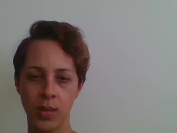 Stream thumbnail lauragoes