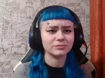 Stream thumbnail laurieazzarito