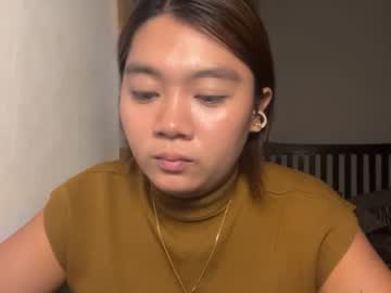 Stream thumbnail laurielacombe