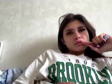 Stream thumbnail laylachinskey