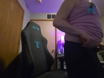 Stream thumbnail leashedfemme
