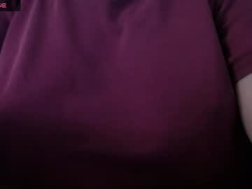 Stream thumbnail lenagolden