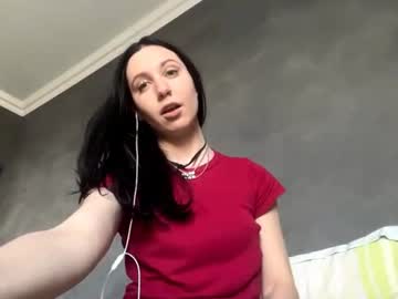 Stream thumbnail leorasaven