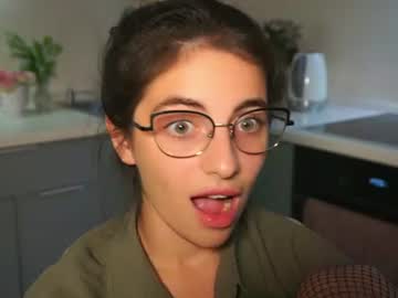 Stream thumbnail lexiamirel