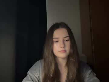 Stream thumbnail lia_queenie