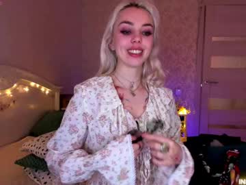 Stream thumbnail lillimooore