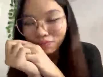 Stream thumbnail lillyponcho
