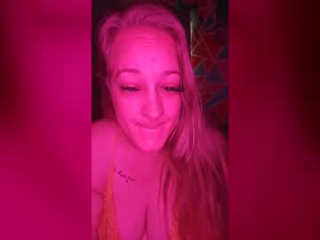 Stream thumbnail lilmommabear89