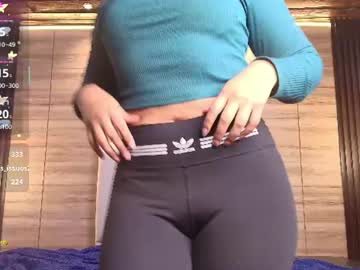 Stream thumbnail lily_waist