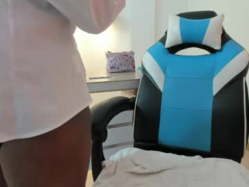 Stream thumbnail lizzie_williamss
