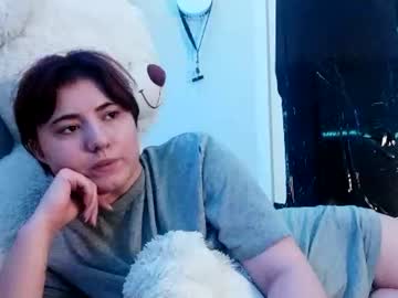 Stream thumbnail louracliatt