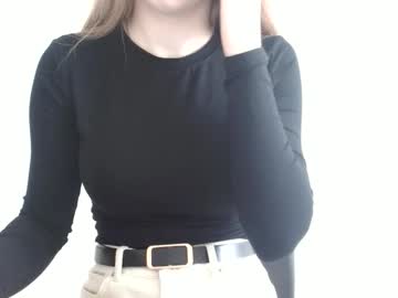 Stream thumbnail love_vivian