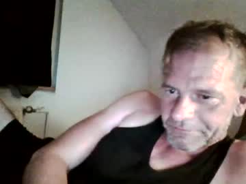 Stream thumbnail loveoral75