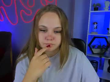 Stream thumbnail lucy_shy3