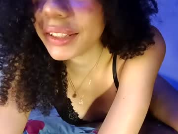 Stream thumbnail lucybellea