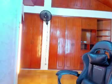 Stream thumbnail lucyskinny