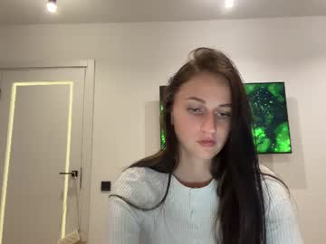 Stream thumbnail luna_velvet_l