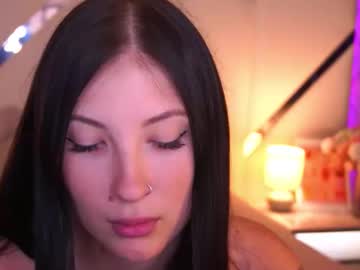 Stream thumbnail lunaamay