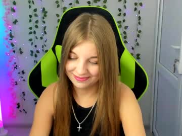 Stream thumbnail lunnaelara