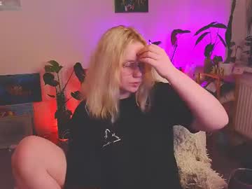 Stream thumbnail lunnatick_
