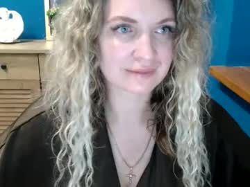 Stream thumbnail luxdonna