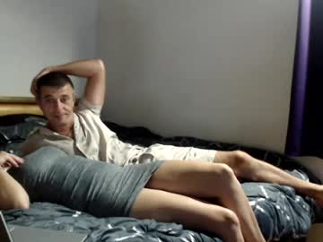 Stream thumbnail luxecouple519733