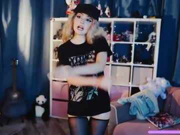 Stream thumbnail madnessalise