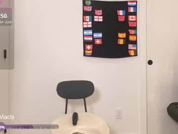 Stream thumbnail maevemads