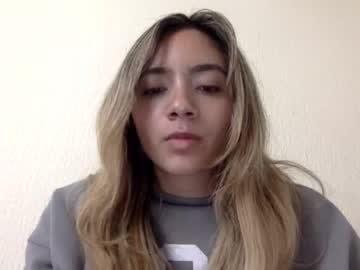 Stream thumbnail majo_gomezz