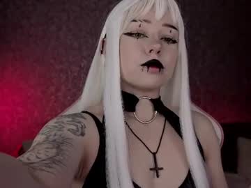 Stream thumbnail marceline_red