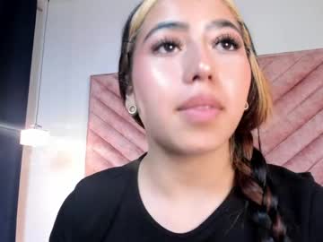 Stream thumbnail maria_ll