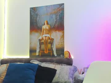 Stream thumbnail marianaa90