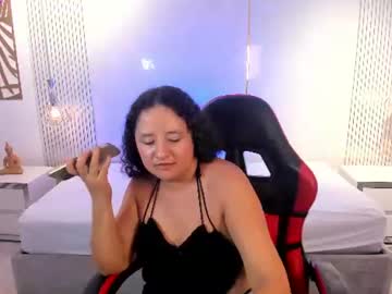 Stream thumbnail mariellacote