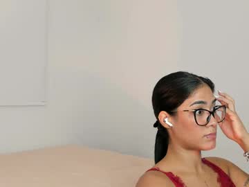 Stream thumbnail maya__fox