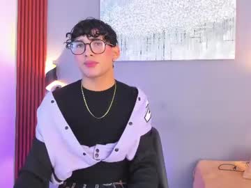 Stream thumbnail megan_noir_
