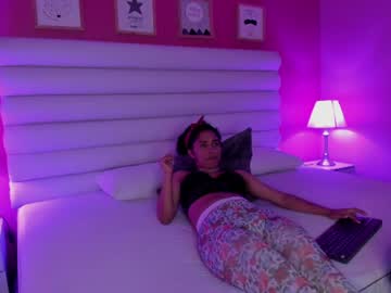 Stream thumbnail megan_robles