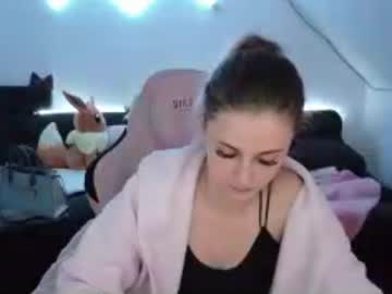 Stream thumbnail melly4you