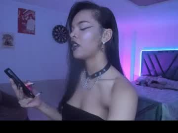 Stream thumbnail mia__gates