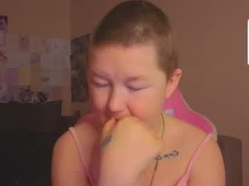 Stream thumbnail mia_moores