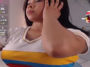 Stream thumbnail mia_xoox
