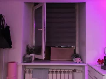 Stream thumbnail miaflare