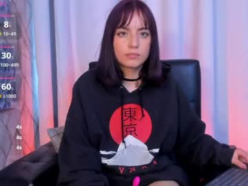 Stream thumbnail miahills_