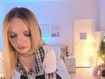 Stream thumbnail michele_bright