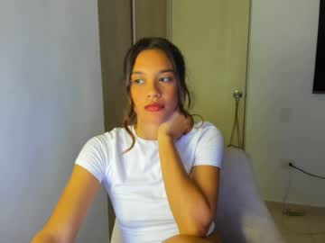 Stream thumbnail michell_arevalo