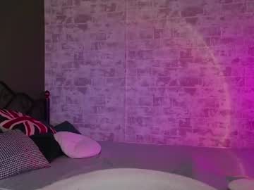 Stream thumbnail milla_bellee