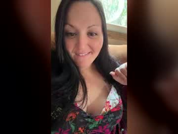 Stream thumbnail minarose_curveswithcredentials
