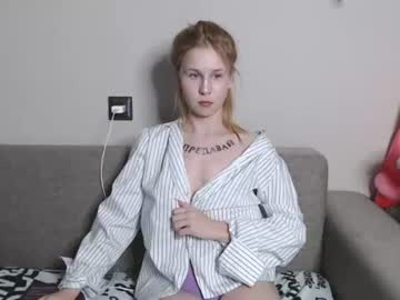 Stream thumbnail miravelour