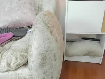 Stream thumbnail missweetpeach